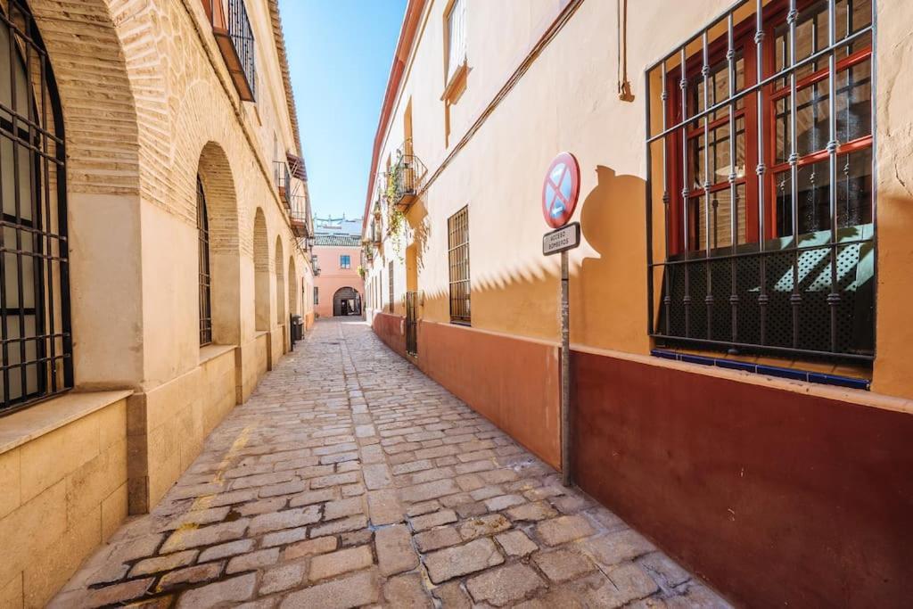 The Secret To A Great In * 1' Giralda Appartamento